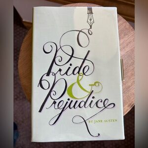 NWOT Kate Spade New York - Pride and Prejudice - Book of the Month Clutch